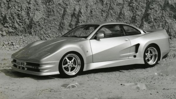 GT1 състезател, който първоначално имаше за цел да се конкурира с McLaren F1 GTR и Ferrari F40 LM. Нещата звучаха обещаващо за Lister Storm, но на финала автомобилът разочарова - дори в ръцете на Тиф Нидел. Бяха направени само четири хомологационни бройки, така че е по-вероятно да видите Нарния, отколкото един от тези.